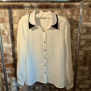 White button down blouse size L